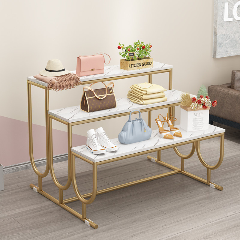 Einkaufszentrum, mehrstöckige  – Luxury Bags In Store Bewertung und Preis